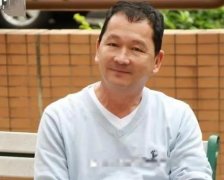 廖启智被敲断手是什么电影？被车撞飞是什么电影