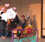 去超市门口摇明白什么意思？超市门口坐摇摇车的梗