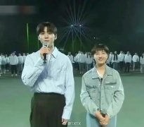 张子枫焉栩嘉是真的在一起了吗？焉栩嘉脚踏两条船是谣言