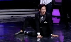 猩猩打狗是什么意思？猩猩打狗起源