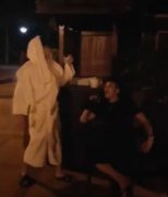 檀健次经纪人王小溪事件是怎么回事？穿浴袍酒店跳舞真的假的