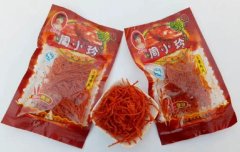 周小玲辣条是人油做的吗？最后被谣言弄倒闭了