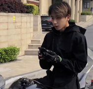 庄慕卿现场照片，车祸是怎么发生的？