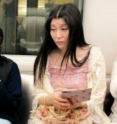 蔡晓仪近况神情呆滞，蔡晓仪老公是谁？