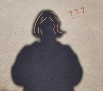 沙发女孩是什么意思？有多种含义