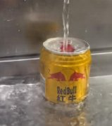 开水烫红牛是什么意思？世上无人知我愁