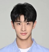 余嘉诚个人资料，余嘉诚为什么是艺考之神，打破张新成记录！