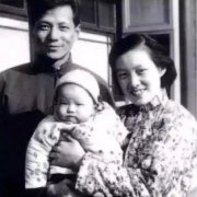 洪晃有几段婚史？洪晃是章含之和谁生的