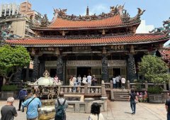 寺庙的贡品可以带回家吗，吃了好不好？可以吃，寓意好！