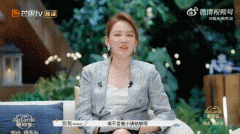 小镇姑娘歌词想表达什么，写的是谁？