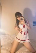 痞幼内衣照事件组图，痞幼此前开内衣店拍的模特照
