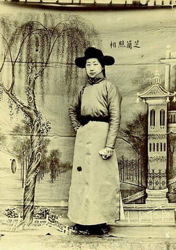 揭古代妃子阿哥真实照 样貌丑气质差引吐槽