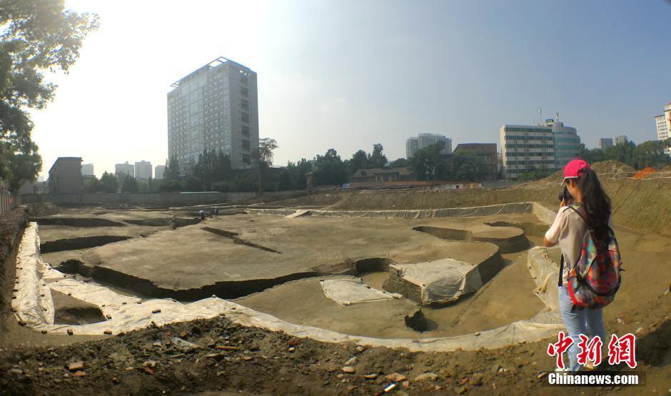 组图：成都工地发现盛唐时园林遗址
