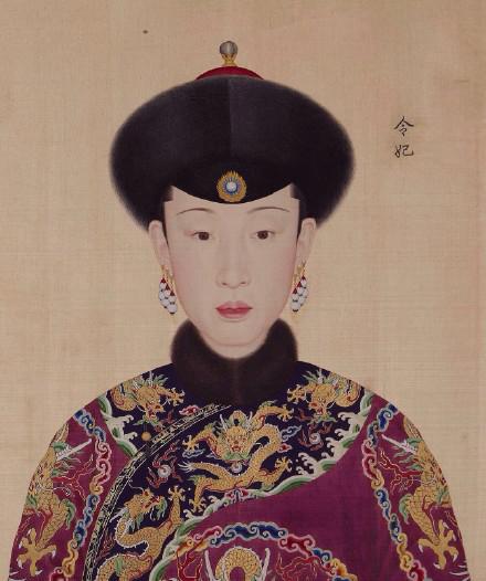 乾隆与他的十一位妃子肖像！