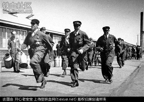 二战集中营惨烈黑镜头:纳粹血腥屠杀犹太人(组图)