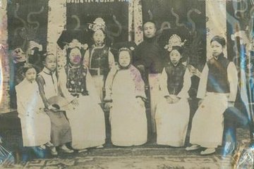 古代一夫二妻死后是怎么合葬的？古代一夫多妻是怎么睡觉的