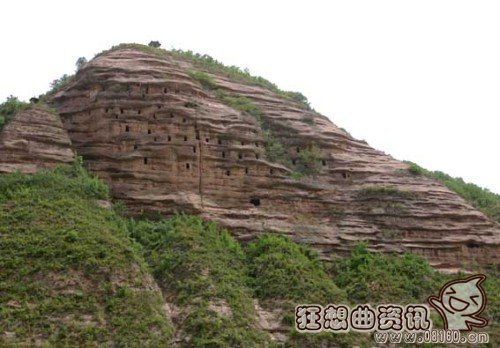 中国在悬崖峭壁上的墓穴图,墓穴风水的看法