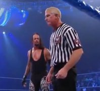 WWE为什么可以打裁判，其实都是为了观看效果故意设置的