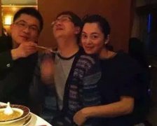叶茂青现任妻子成艳娴照片，他和赵薇怎么认识的为什么分手？
