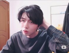LexBurner为什么叫蕾丝、蕾皇、发电厂、鸭？他真名叫什么
