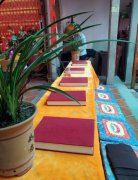 佛教寺院放香一天是什么意思，寺院里说起香又是什么意思？