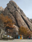 崂山巨峰索道上去后还需要爬多远，看你想“大玩”还是“小玩”