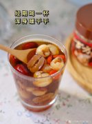 女友痛经时男友应该如何帮助？满级男友应该这么做