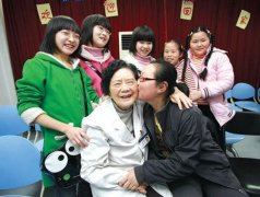 神州试管婴儿之母张丽珠照片，中国第一例试管婴儿郑萌珠现状
