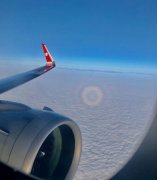 什么样的人身上带佛光，什么人能看见佛光？