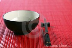 为什么筷子能站在碗里，民间给小孩子叫魂的方法有哪些？