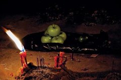 传说中中元节晚上有鬼出来吗？鬼节的鬼怕什么颜色