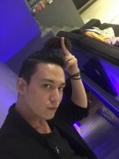 陈楚河现在有钱吗？他的现任女友赖雅妍资料照片