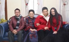 郭碧婷鼻子整过吗怎么塌陷有点歪，郭碧婷是怎么出道的？