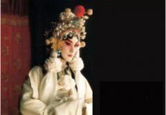 古代戏子都是男的吗？戏子是褒义还是贬义？