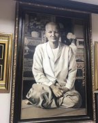 泰国尼姑剃度为什么剃光眉毛，泰国尼姑地位很低吗？