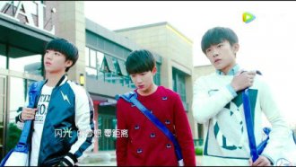 我们的少年时代邬童为什么要转学到月亮岛中学?