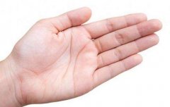 手相算命掌纹哪条是财运线？怎么看手相中的财运好不好