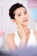 李冰冰素颜吓人照片，李冰冰为什么叫莲花姐？