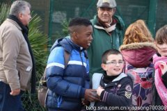 法国这个国家为什么有这么多黑人？法国白人为什么会和黑人通婚？