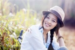 辛芷蕾为什么嫁给孙周？辛芷蕾在演员的诞生穿的什么衣服