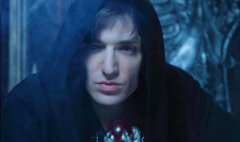 俄罗斯算命灵异节目火了视频，俄罗斯灵异通灵真人秀视频