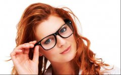 头发中有红头发怎么办？算命头顶长了一根红头发吉兆吗