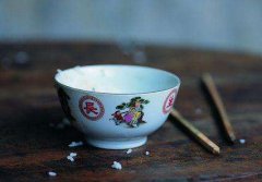 洗碗时打碎碗预示什么？打破了碗要怎么处理？