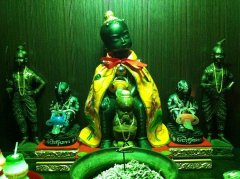 古曼童宝宝现身打人视频，古曼童是用什么材料制成的？