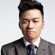 徐帆为什么帮王宝强？徐帆是王宝强的干妈真的吗