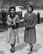玛格丽特公主年轻时美貌图，她为何没当上女王？