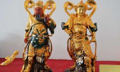 韦陀菩萨金刚杵的拿法是怎样的，他和关公怎么是一对？