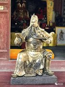 拜关公上几根香，拜关公是敬茶还是敬酒？