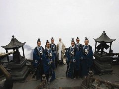 为什么宁打和尚不骂道士，为什么道士多孤寡贫？