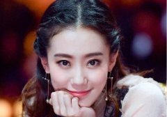 张小斐和杨幂是同班同学吗，她和郭麒麟什么关系？